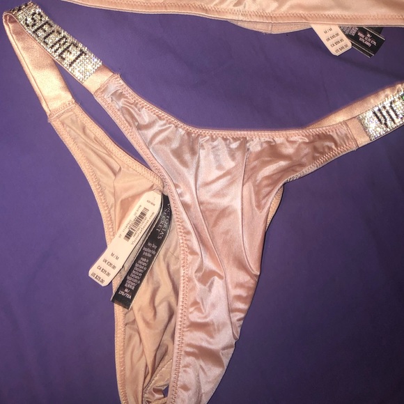 VS Bra & Panty Set - Picture 3 of 3